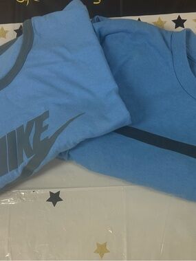 2 Nike Blue Graphic Swoosh Short Sleeve Tee